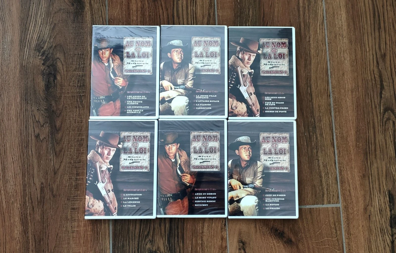 Lot DVD au nom de la loi